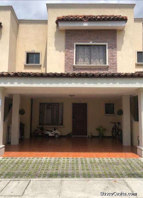 RAH OFC #20-1687 casa en venta en La Unión 