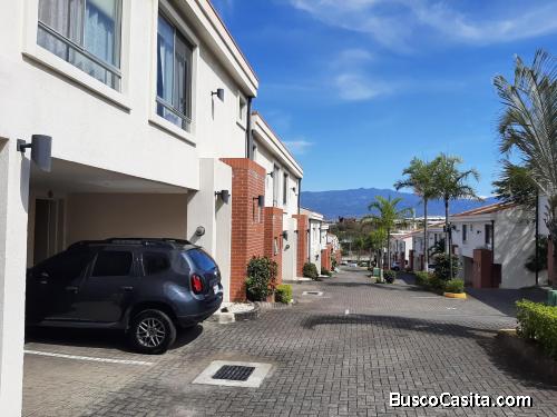 Alquiler Casa en Escazú