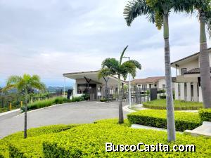 RAH OFC  #20-686. MARAVILLOSA CASA EN VENTA. ESCAZÚ 