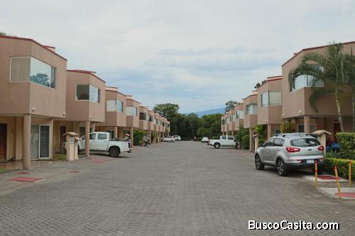 RAH OFC #20-453 casa en venta en Rio Oro