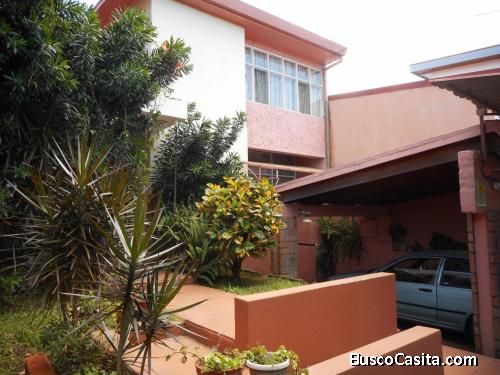 CASA EN VENTA. San Francisco de Dos Rios