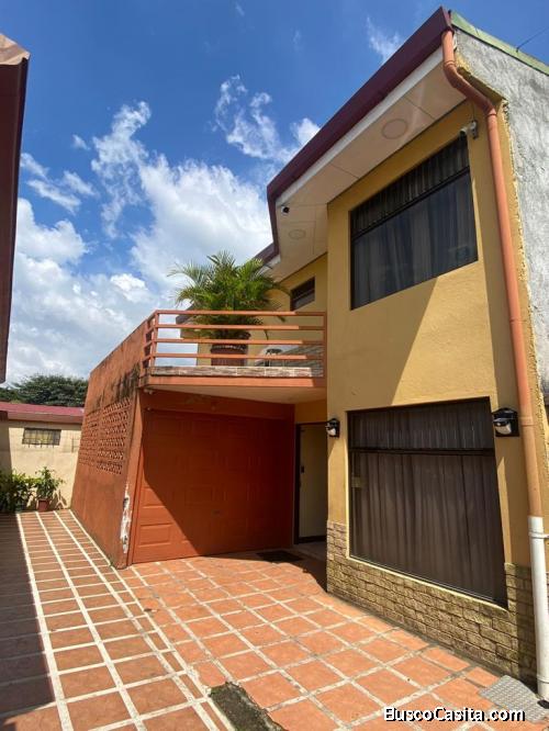 CASA EN VENTA.San Joaquín de Flores de Heredia