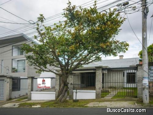 Casa en Venta en Curridabat