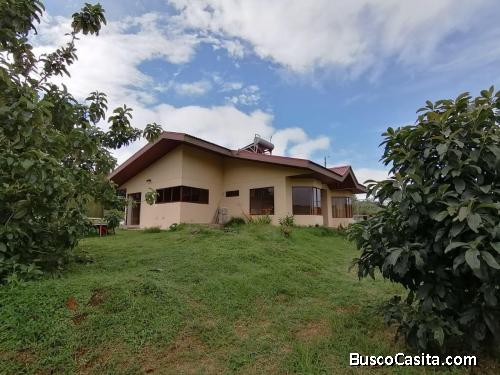 CASA EN VENTA. Vázquez de Coronado. SAN ISIDRO