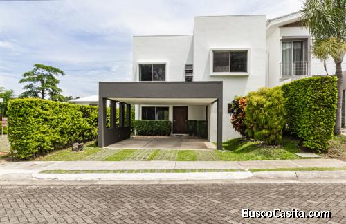 Increíble PRECIO - Se vende Casa Moderna en Condominio - Turrúcares, Alajuela.