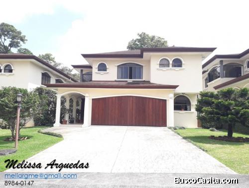 Se VENDE - Casa IMPERANTE en Condominio BOUTIQUE, Ayarco Sur, Curridabat