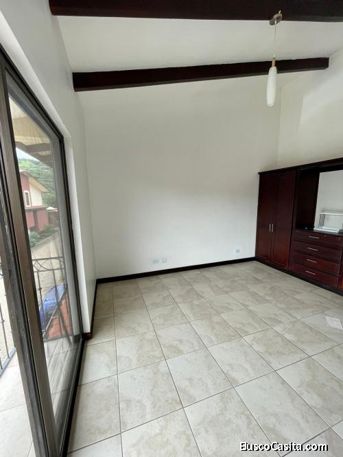 V#747  Casa en venta en Condominio Remanzo de Mallorca, BrasilSanta Ana.