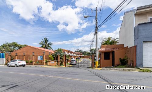 Casa en Condominio Los Faroles, Desamparados