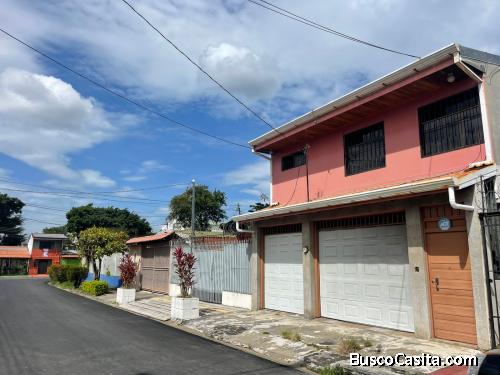 Venta de hermosa casa de habitación en la Trinidad de Alajuela