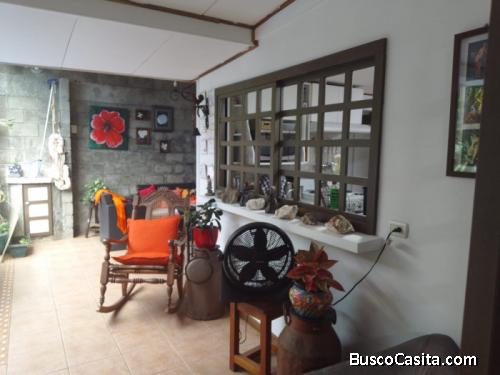 Casa En Venta En Centrico Residencial Calle Blancos Sj