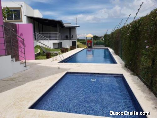 Casa En Venta En Condominio En Heredia