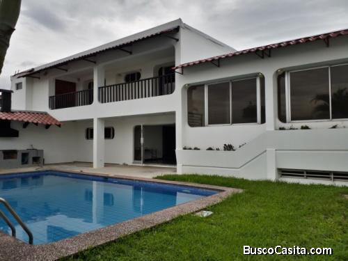 Casa En Venta En Rohrmoser San José Cr Con Piscina 