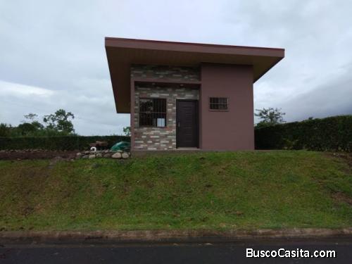 Casa En Venta En La Fortuna San Carlos Tipo Townhouse