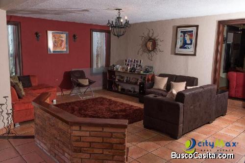 Se Vende Casa Grande En Pavas En Excelentes Condiciones