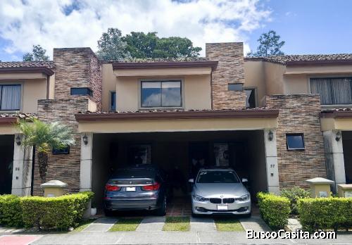 SE VENDE HERMOSA CASA EN CONDOMINIO COLINA DEL ROBLE