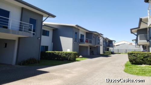 En Venta Casa Residencial En Paseo De Sol Santa Ana Cr; Idi: 139282