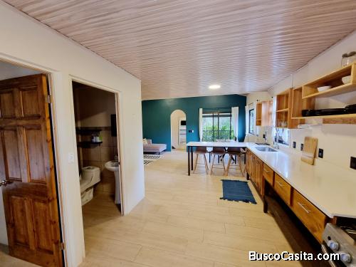 HOUSE FOR SALE “CASA BEIGE” IN SANTA ELENA 