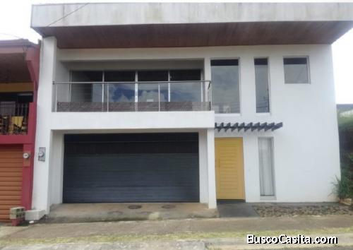 Casa En Venta En Urbanización En Palmares De Alajuela ; Idi: 135021