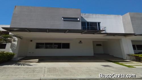 Casa En Venta En Condominio En San José Mora Colon ; Idi: 133787