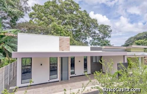 SE VENDE BELLA CASA EN ATENAS, ALAJUELA. 