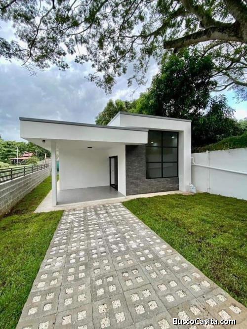 BELLÍSIMA CASA EN RÍO GRANDE DE ATENAS. 