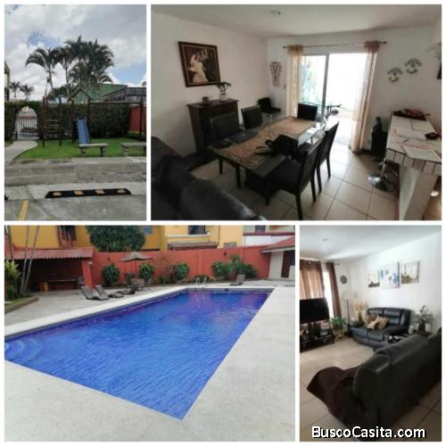 Se Vende casa en condominio