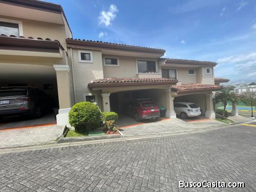 Venta de Confortable Casa en Escazú  Mls. 25-883 OFC JB