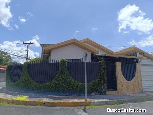 Venta de Hermosa Casa en San José  Mls. 26-911 OFC JB