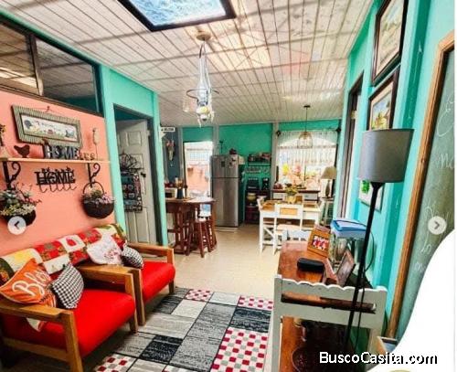 SE VENDE BELLA CASA EN EL YAS DE CARTAGO. 