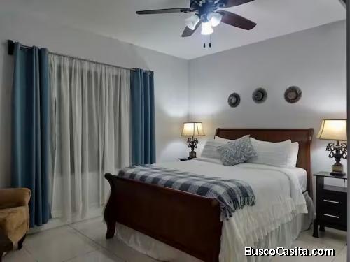 Bello apartamento amueblado en alquiler en Escazú 