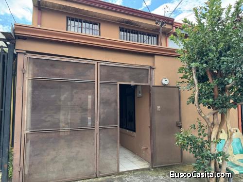 Venta de Funcional Casa en Curridabat  Mls. 26-726 OFC JB