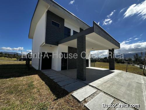 Venta de Magnifica Casa en Alajuela  Mls. 26-1411 OFC JB