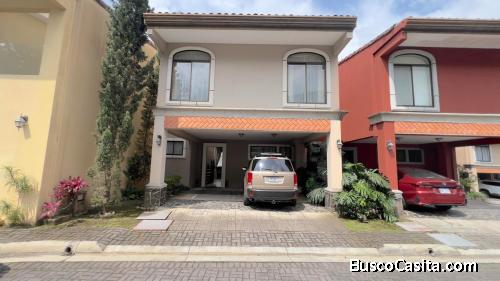 Exclusividad y Clima de Montaña: Casa en San Antonio con Vistas y Doble Opción (VentaAlquiler)