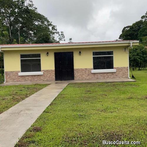 BELLÍSIMA PROPIEDAD Y CASA EN SARAPIQUÍ, HEREDIA. 