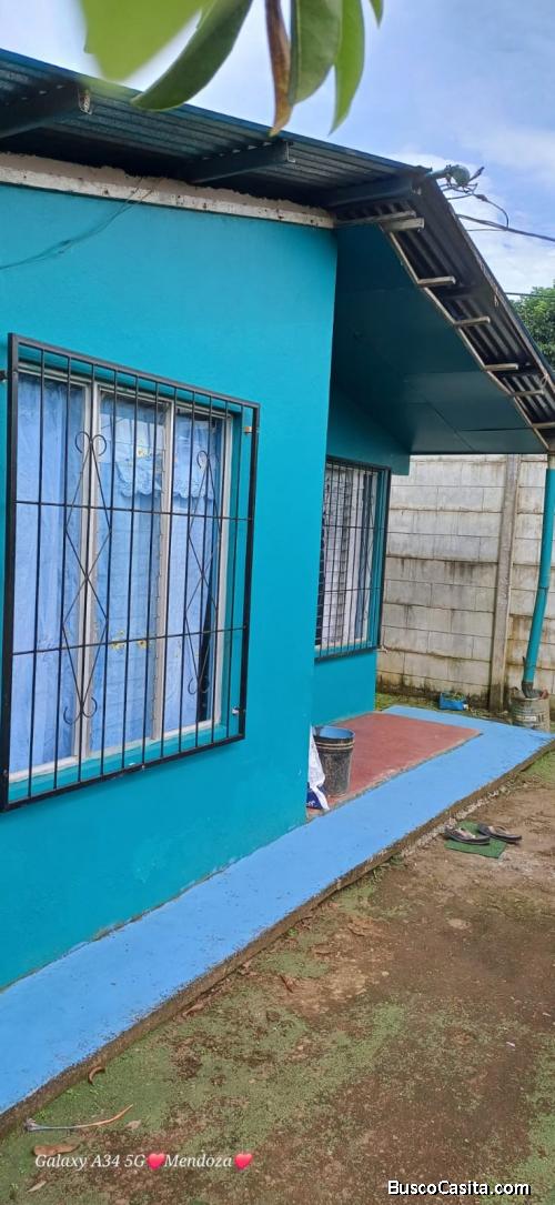 SE VENDE LINDA CASA EN ASTUA PIRIE, CARIARI DE POCOCI. 