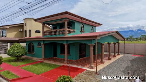 SE VENDE CASA MODERNA EN RESIDENCIAL MONTE GENERAL CON SEGURIDAD 247 Y UBICACION EXCLUSIVA