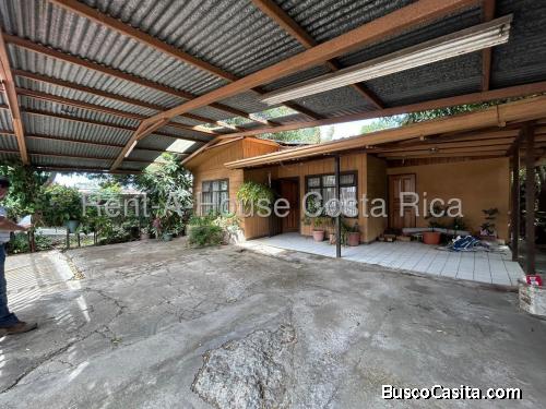 Venta de Confortable Casa en Santa Ana  Mls. 26-1477 OFC JB