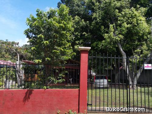 SE VENDE BELLA PROPIEDAD Y CASA EN COYOLAR DE OROTINA. 