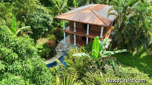 SE VENDE CASA CON PISCINA Y GRAN POTENCIAL DE INVERSION CERCA DEL MAR