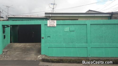 se vende lote con de 800 metros con 8 casas en san rafael heredi