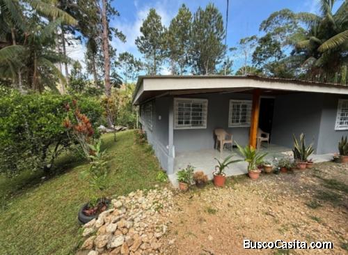 SE VENDE BELLA PROPIEDAD Y CASA EN AGUA BUENA, COTO BRUS. 
