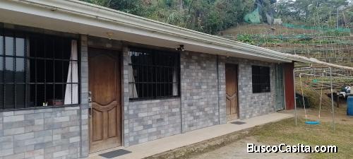 SE VENDE BELLA PROPIEDAD Y CASA DE MONTAÑA EN ASERRÍ. 