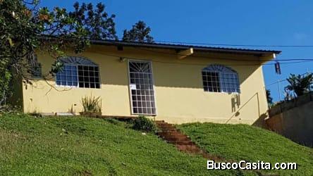 VENDO CASA CON 1,658 MT2 TERRENO, ARRAIJAN-CABECERA, ORILLA DE CALLE, A 5 MINUTOS DEL SUPER XTRA.