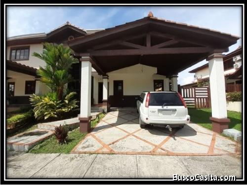 Se vende casa pH mirador del lago las cumbres