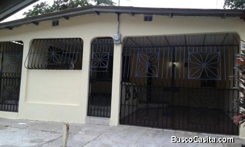 Negociable, Casa en Villa Lucre
