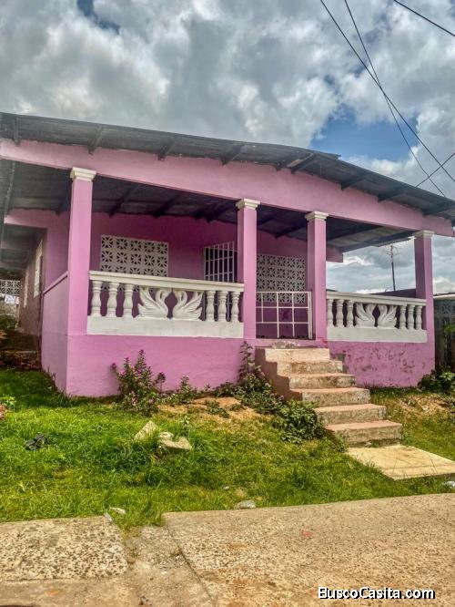 SE VENDE CASA