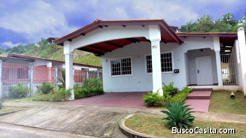 Venta de casa en Brisas del Golf Arraijan
