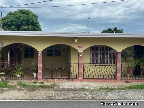Se vende casa en Las Tablas, La Ermita a 5 min del Parque Porras 
