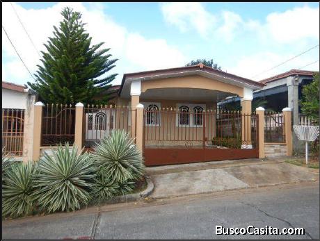 Se vende casa Brisas del Golf Arraijan