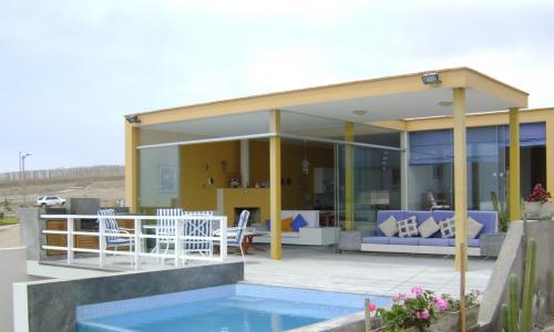 VENTA DE CASA DE PLAYA EN CONDOMINIO LAS PALMERAS